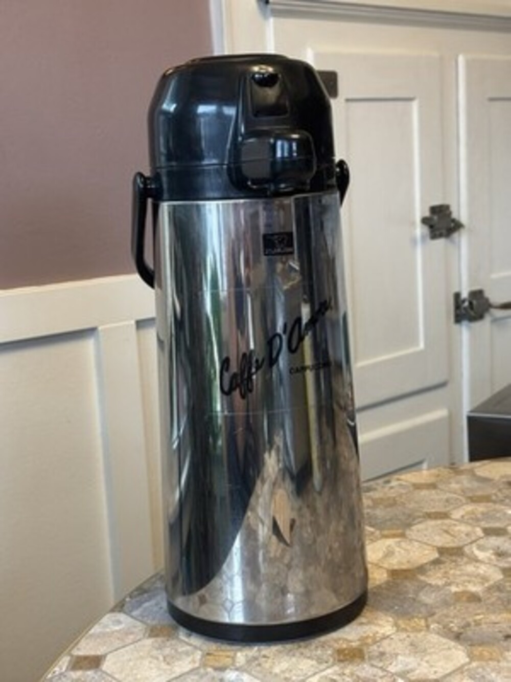 Zojirushi Caffe D'Amore Stainless Steel Airpot Lever Beverage Dispenser thermos